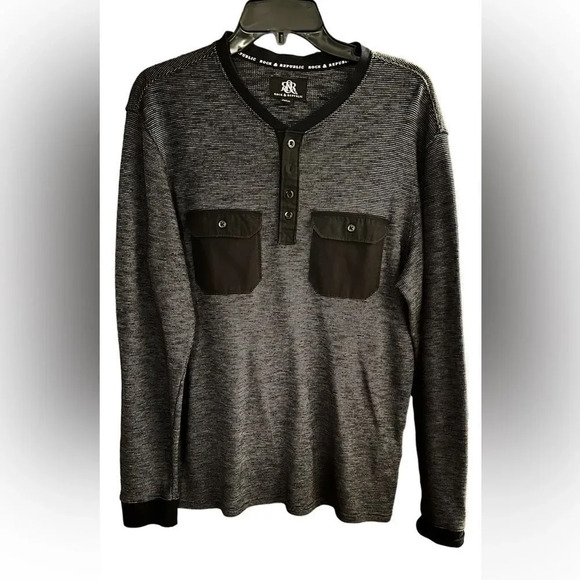 Rock & Republic Mens Henley Long Sleeve Black Sz Small.  Great condition - Picture 1 of 3